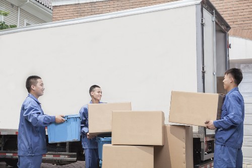 Organized packing and transport for a Belsize Park relocation service